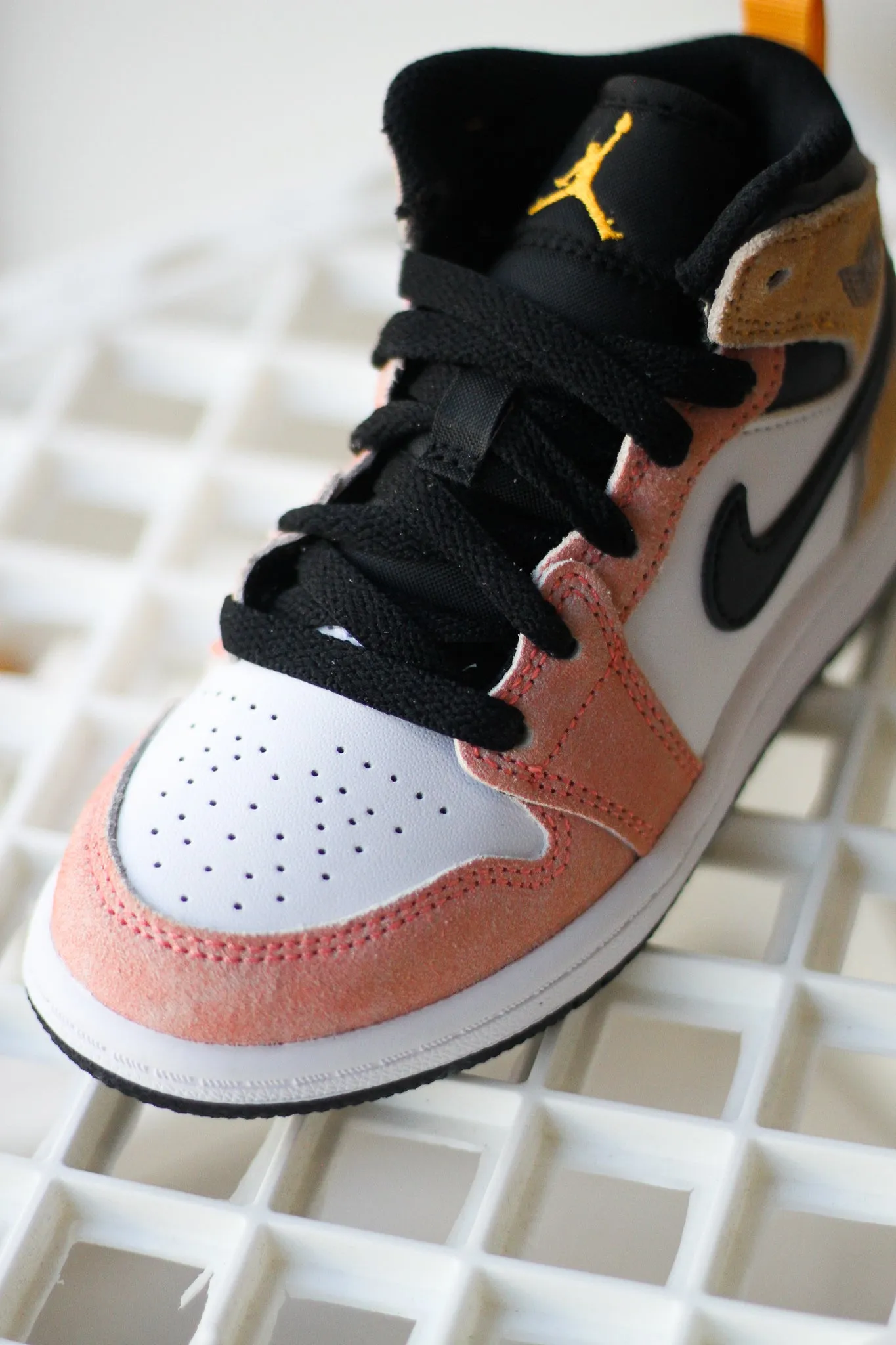 JORDAN 1 MID SE (PS) "MAGIC EMBER"