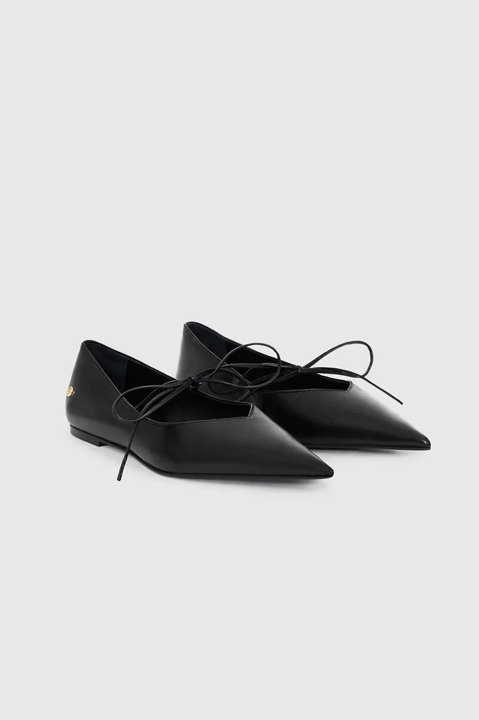 NIKKI FLATS - BLACK