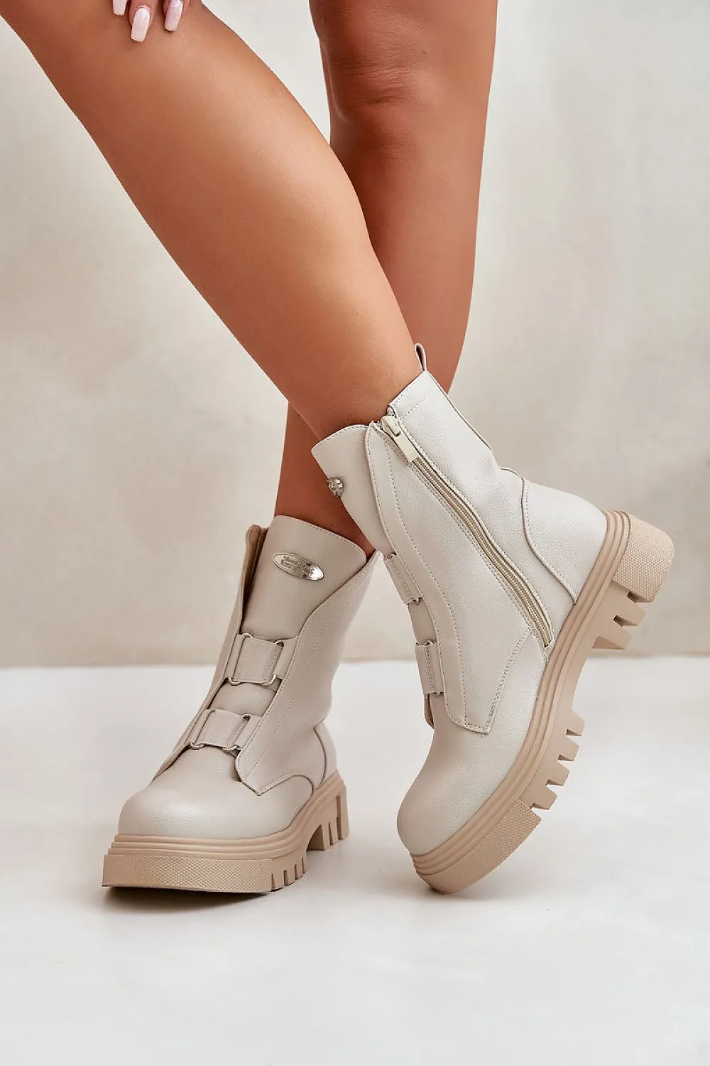 TEEK - Two Tensioned Ankle Boots